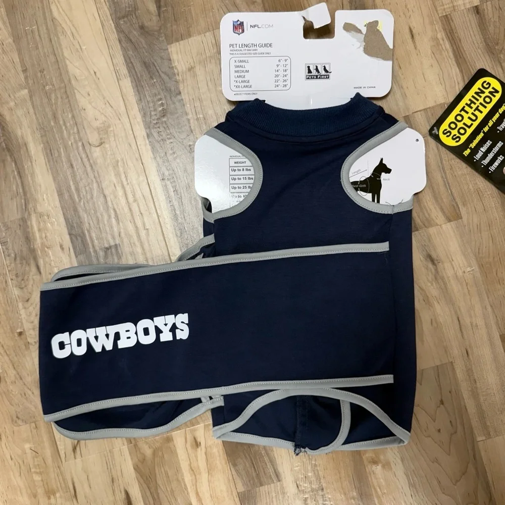 NWT Pets DALLAS COWBOYS Dog Soothing Solution Vest M Dogs Anxiety Calming Coat